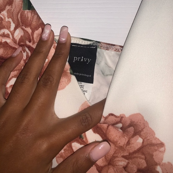 Floral Romper - Picture 2 of 3